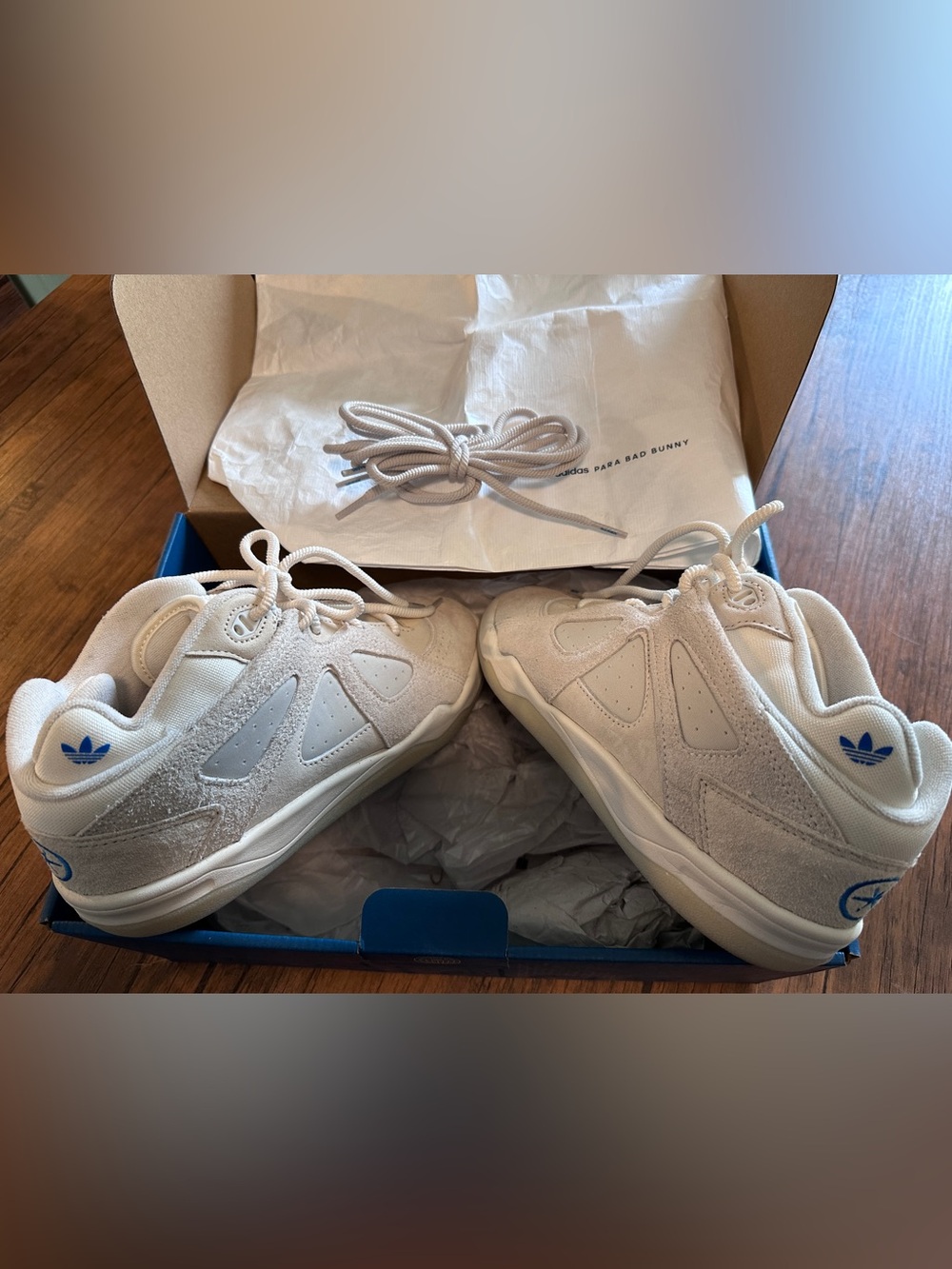 BAD BUNNY ADIDAS